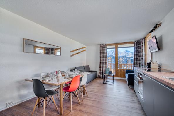 Roche Blanche 53 Accommodation in Val Thorens